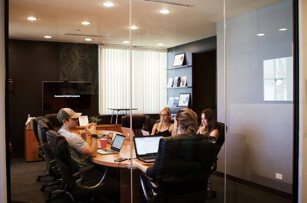 Les 5 clés pour bien choisir votre agence digitale