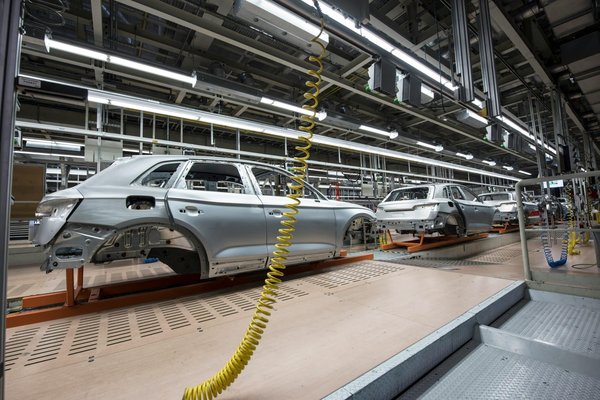 Comment utiliser la réalité augmentée pour la formation en mécanique automobile ?