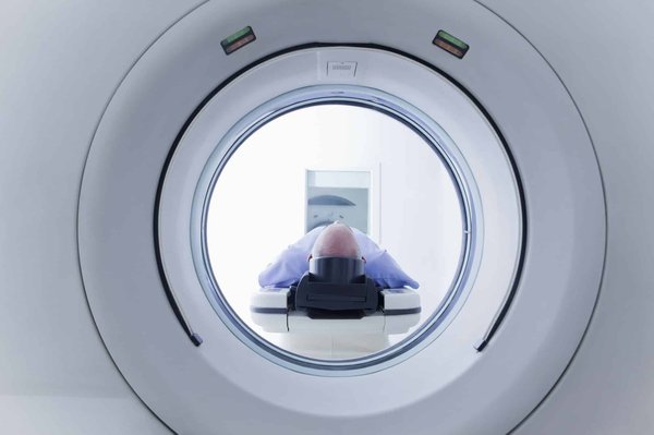 Quelle technologie de scanner documentaire est la plus efficace pour un bureau sans papier ?